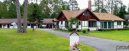 Northern Pine Inn Hayward Extérieur photo